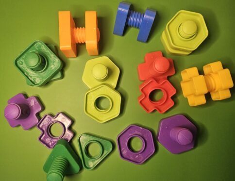 Shape & Spin Screws